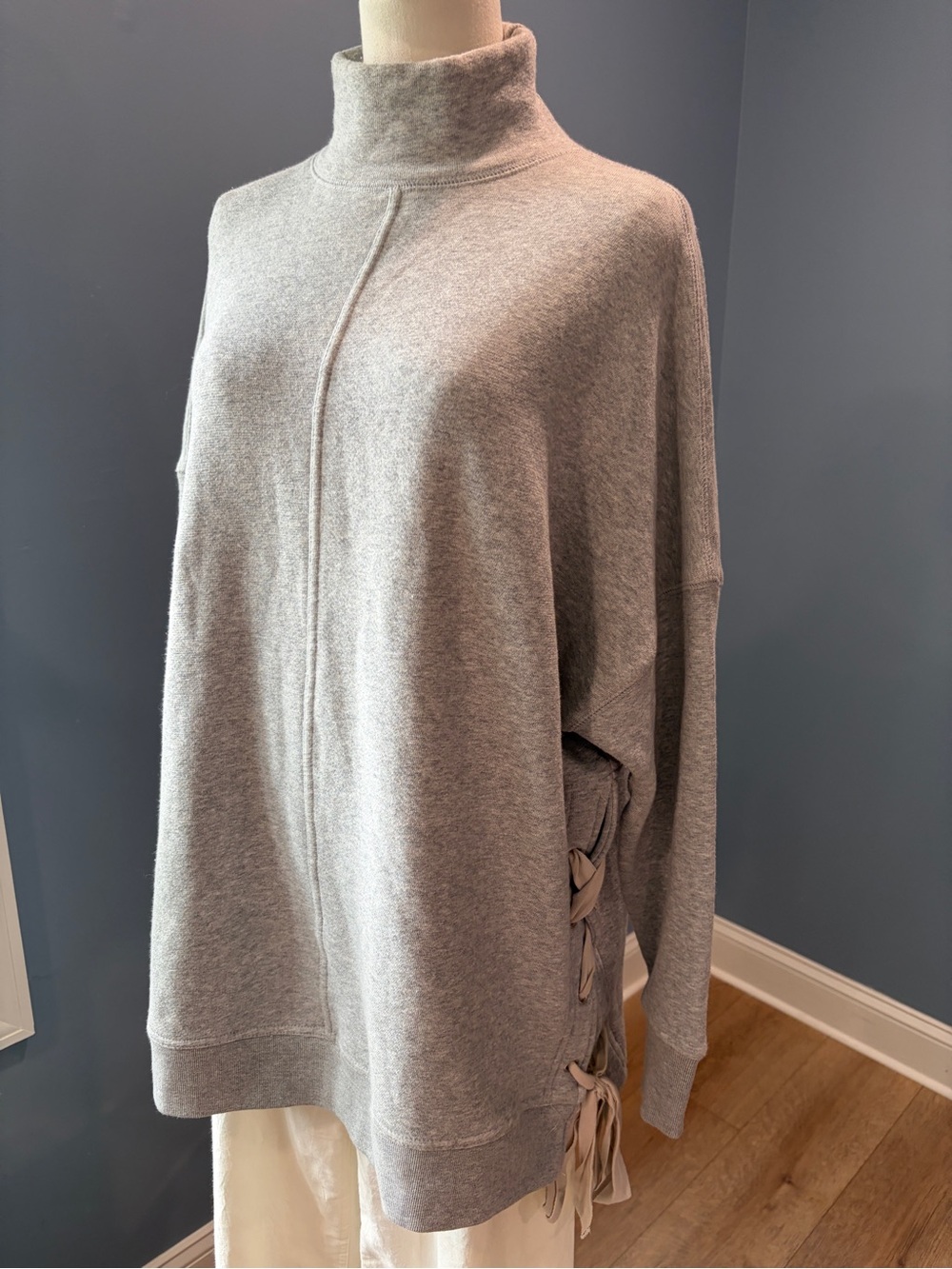 Free People So Plush Pullover Sweater Gray Lace Up Side Turtleneck XS - Picture 3 of 8